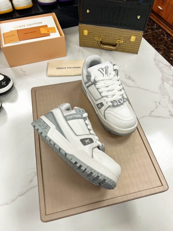 Louis Vuitton Sneakers - Image 4