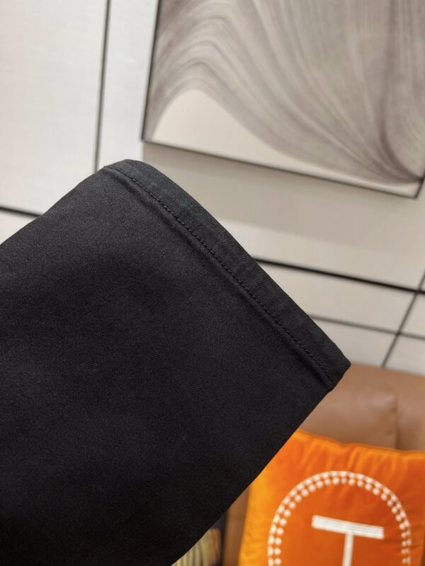 Armani 2024ss spring and summer new men's fashion versatile jeans - Image 7