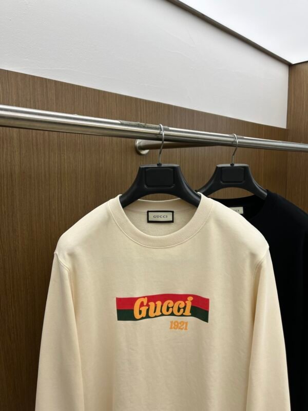 Gucci Classic Crew Neck Sweatshirt - Image 3