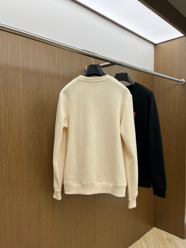 Gucci Classic Crew Neck Sweatshirt - Image 9