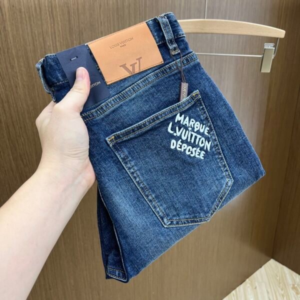 LV 🔥🔥🔥🔥🔥 High-end custom 2024 fall and winter counter synchronization new jeans