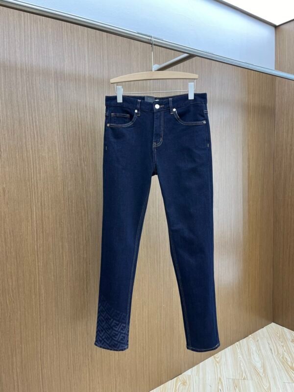 FENDI New Jeans 2024 - Image 3