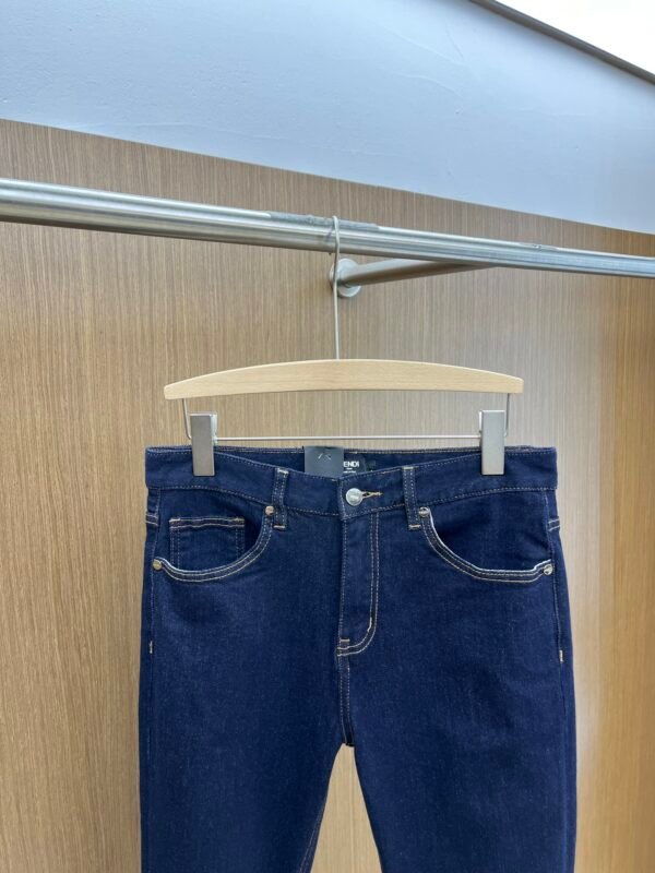 FENDI New Jeans 2024 - Image 4