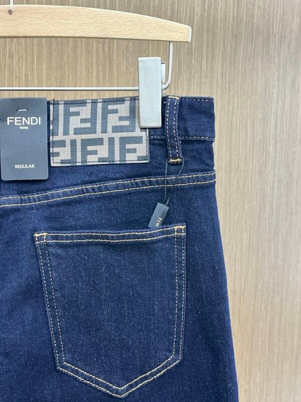 FENDI New Jeans 2024 - Image 10