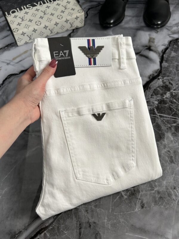 ARMANI / Armani fall and winter new AJ home original single men's fashion models customized, 23ss fall and winter top men's fashion Slim small straight leg jeans - Image 2