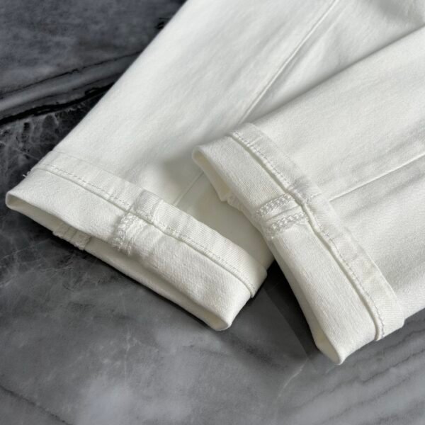 ARMANI / Armani fall and winter new AJ home original single men's fashion models customized, 23ss fall and winter top men's fashion Slim small straight leg jeans - Image 9