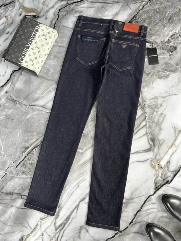 ARMANI / Armani  fall and winter European counter new Super A purchasing level overseas trading company order source, top original single high-end men's custom fashion fall and winter straight jeans. - Image 4