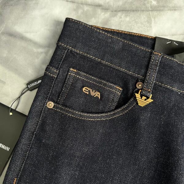 ARMANI / Armani  fall and winter European counter new Super A purchasing level overseas trading company order source, top original single high-end men's custom fashion fall and winter straight jeans. - Image 6