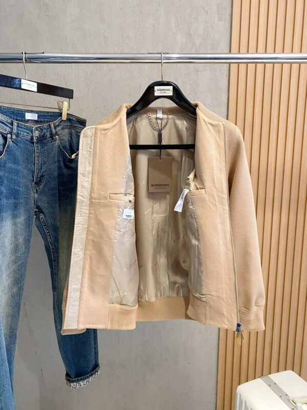 Burberry Standing Collar American Vintage Price Jacket - Image 6