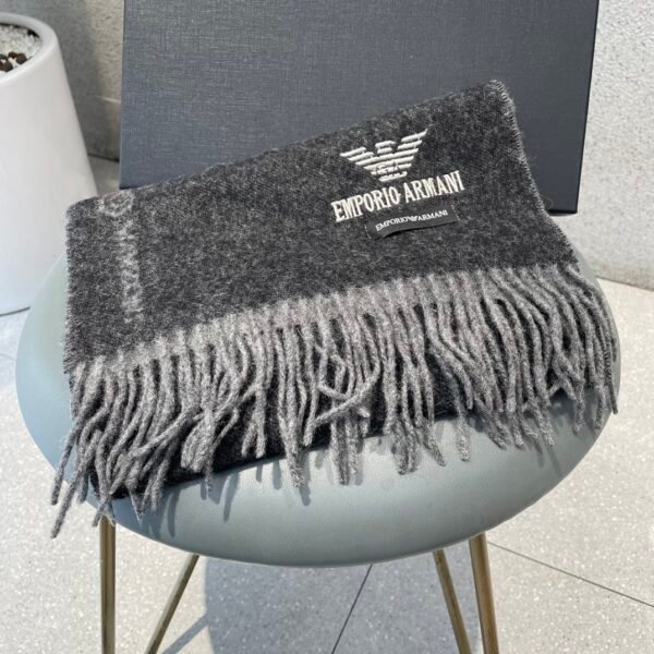 ARMANI latest scarf - Image 7