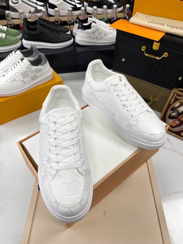 Louis Vuitton Sneakers/White - Image 10