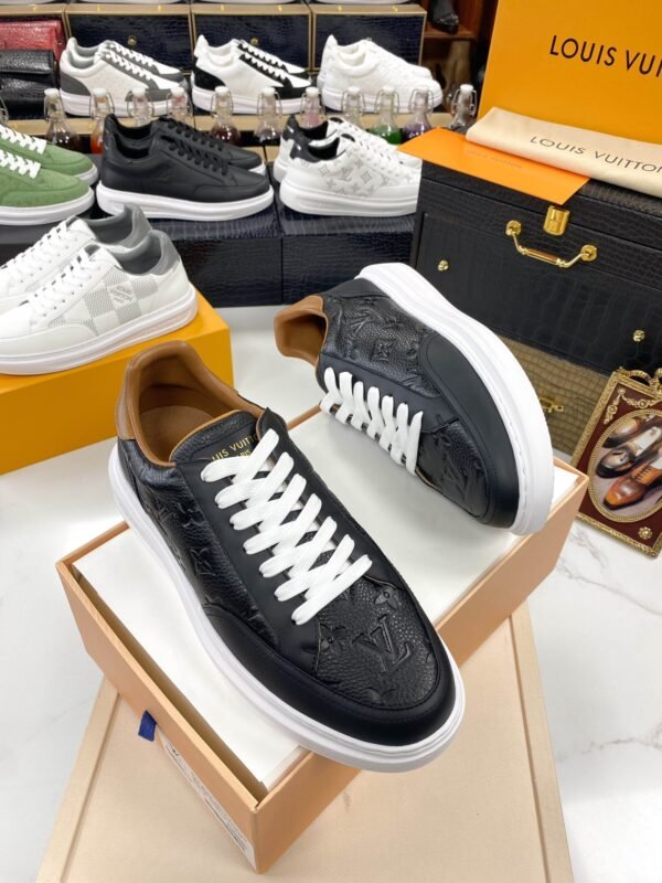 Louis Vuitton Sneakers/Black - Image 4
