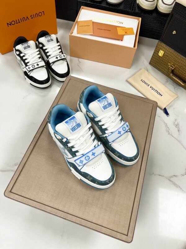 Louis Vuitton Trainer II Sneakers/Blue - Image 3