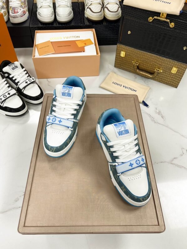 Louis Vuitton Trainer II Sneakers/Blue - Image 10