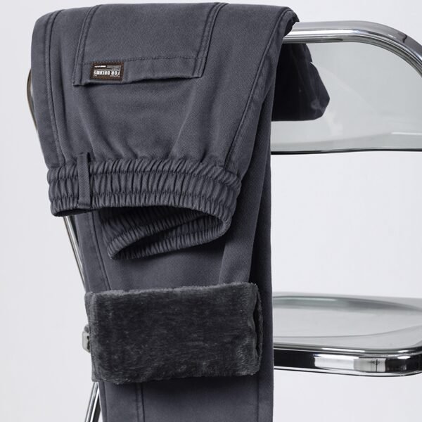 Balenciaga Paris family men's winter padded pants: warm and comfortable choice - Image 6
