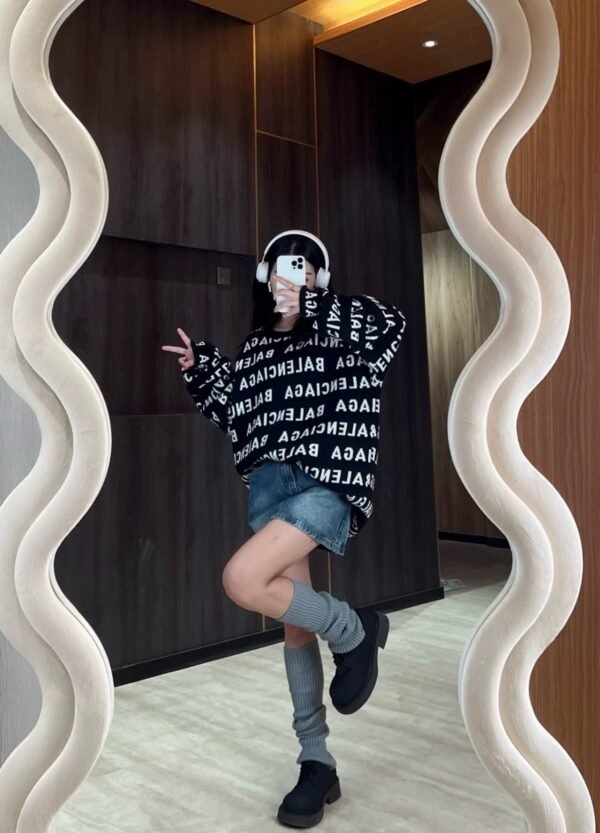 Balenciaga Balenciaga BLCG popover monogram jacquard crew neck long sleeve knit sweater - Image 2
