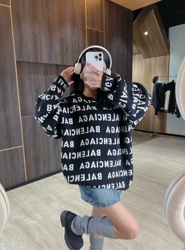 Balenciaga Balenciaga BLCG popover monogram jacquard crew neck long sleeve knit sweater - Image 3