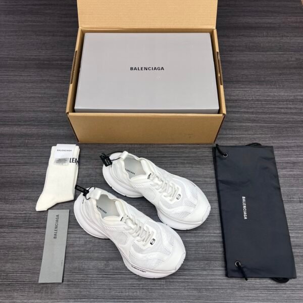 Balenciaga XIII White Aged Lightweight Breathable Running Shoes. - Image 4