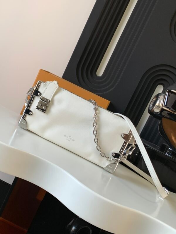 Louis Vuitton MINI Bag Available in three colors - Image 2