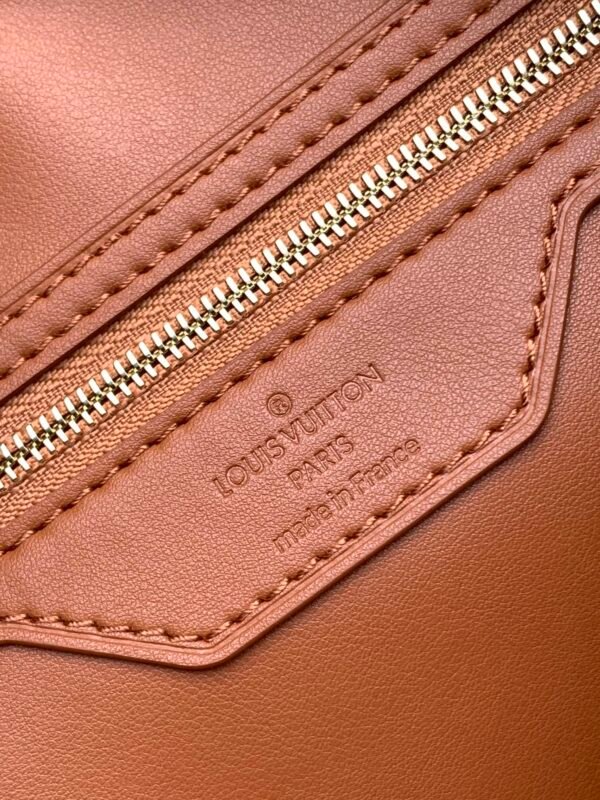 Louis Vuitton Bag - Image 8