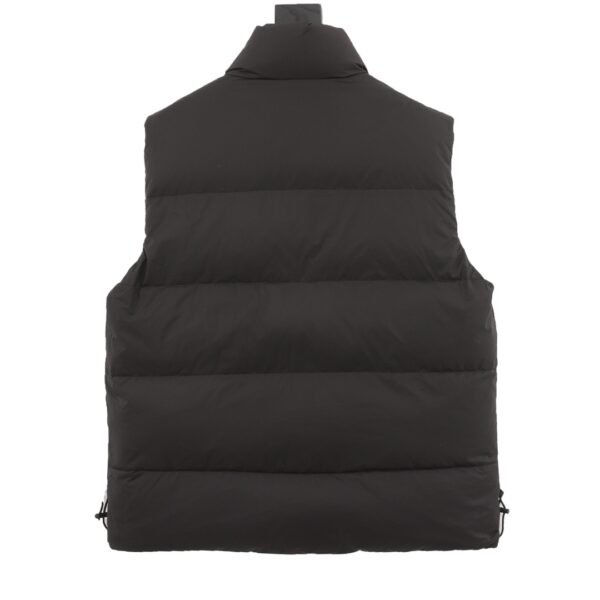 Burberry Burberry BBR check pattern reversible down vest - Image 12