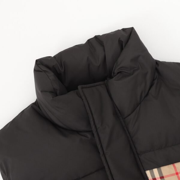 Burberry Burberry BBR check pattern reversible down vest - Image 14
