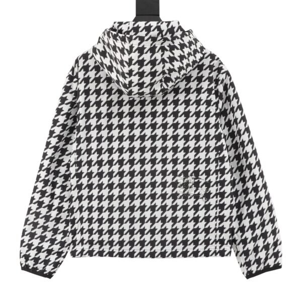 Burberry Burberry BBR 24 model Thousand Bird Check Hooded Jacket Coat - Image 3