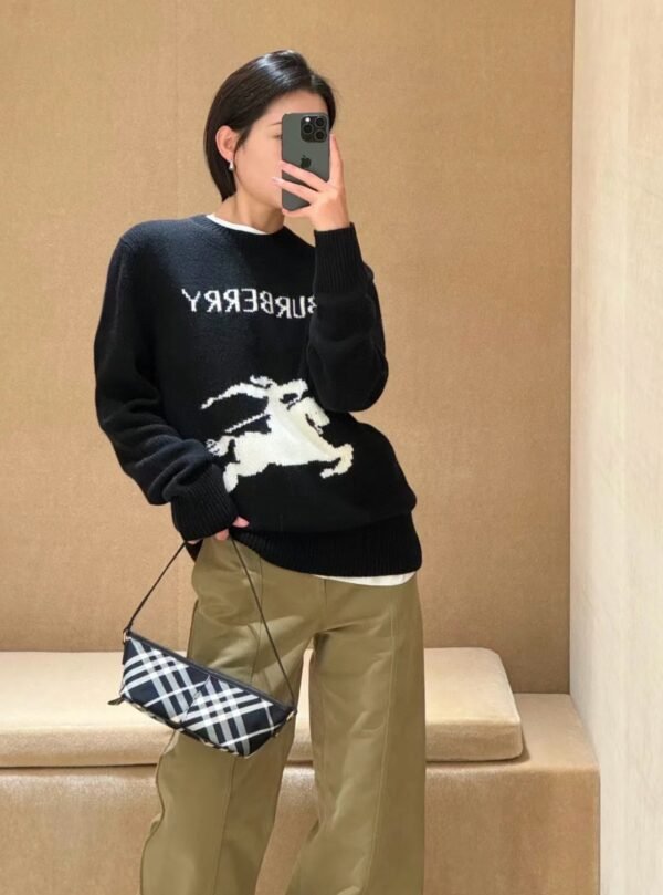 Burberry Burberry BBR Monogram War Horse Jacquard Crew Neck Long Sleeve Knit Sweater - Image 10