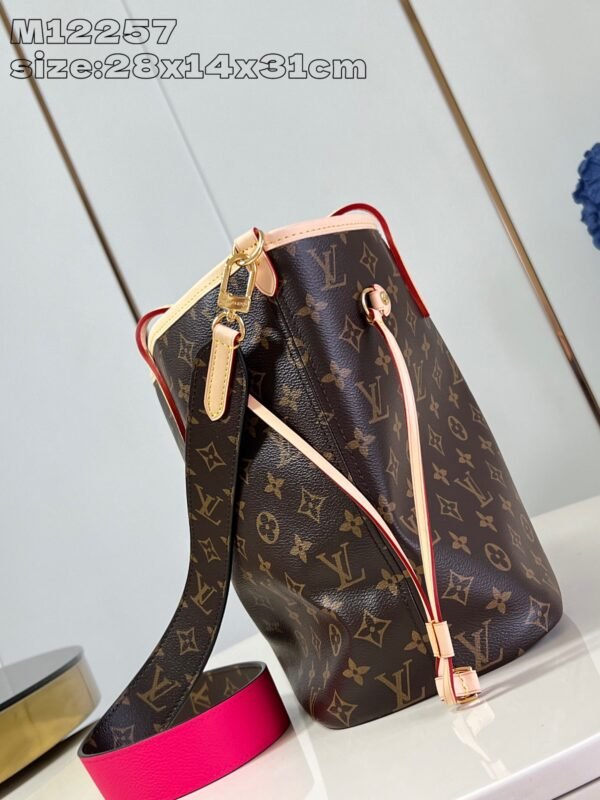 Louis Vuitton Classic Vegetable Basket - Image 5