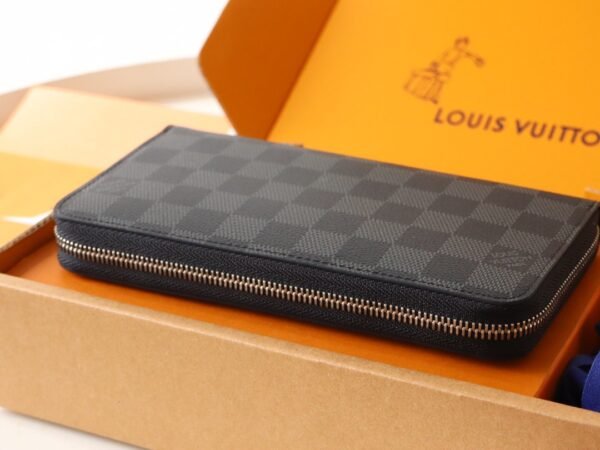 Louis Vuitton Money Clip - Image 4