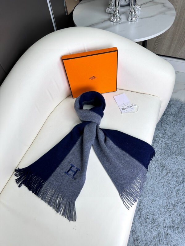 New! Men and women with the same model, 100% pure cashmere Hermes (Hermes) synchronization counter, high-end cashmere knitted scarf - Image 2