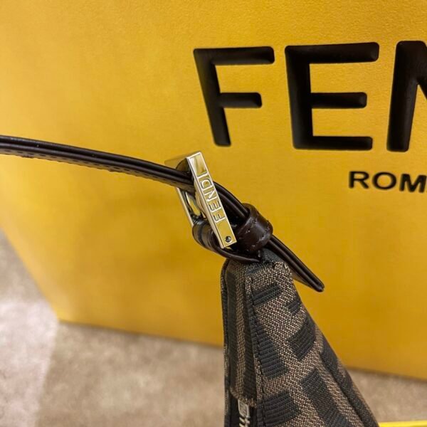 FEND1 vintage crescent moon underarm bag - Image 4