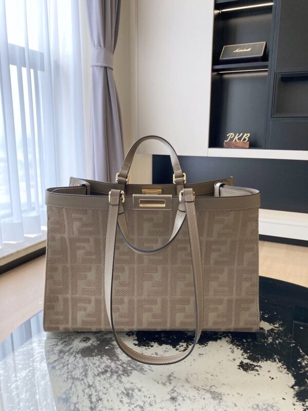 𝐅𝐞𝐧𝐝𝐢 Premium Gray Tinted Aged Tote