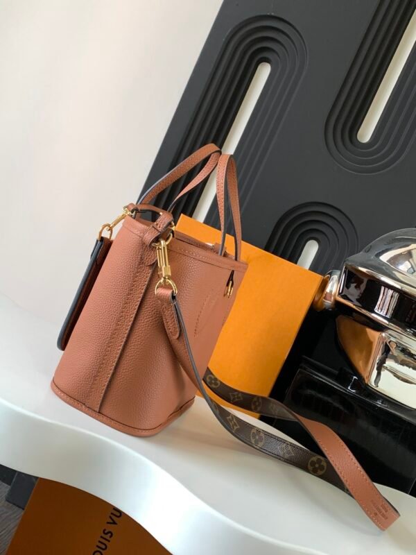Louis Vuitton bags/Brown - Image 4