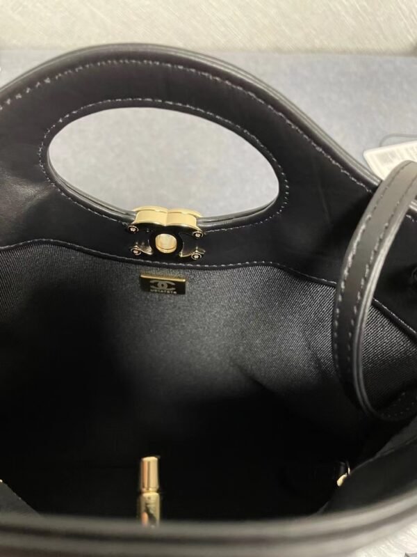Chanel Mini Bag - Image 9