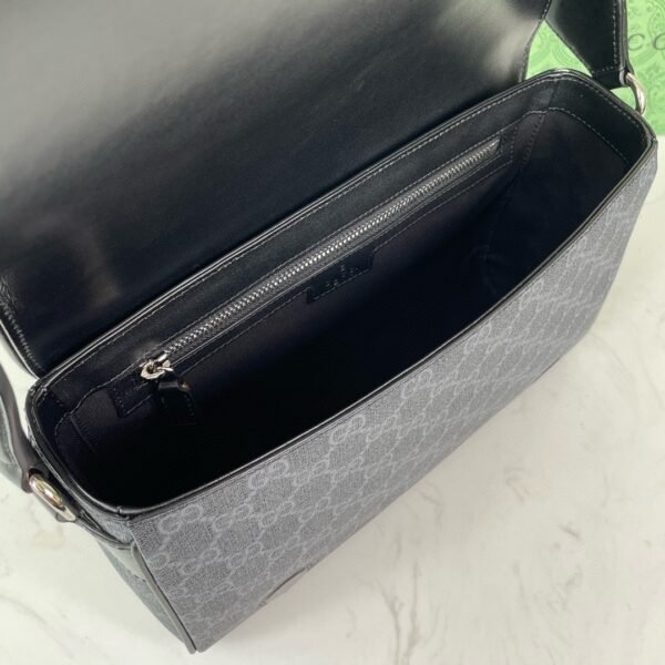 Gucci Crossbody Bag - Image 8