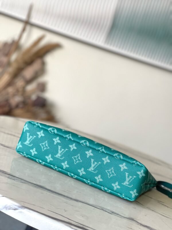 Louis Vuitton Handbags - Image 5