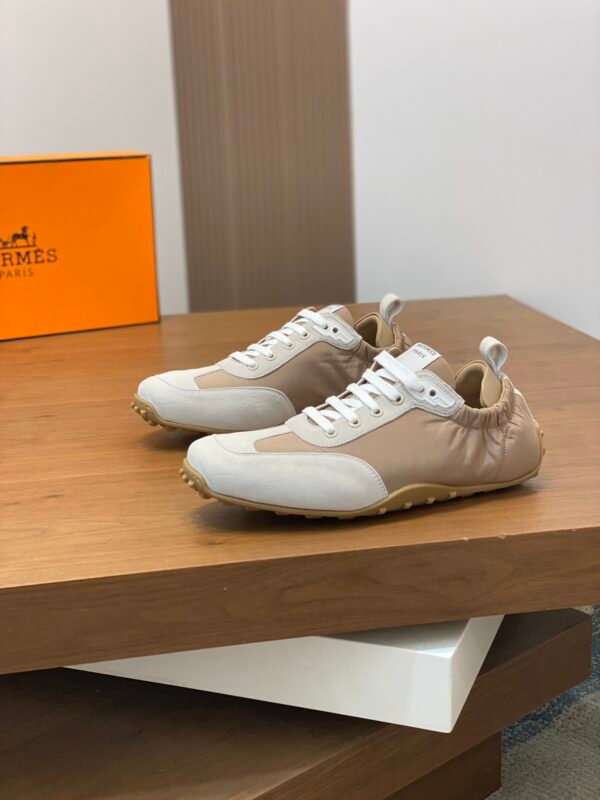 HERMES Sneakers - Image 9