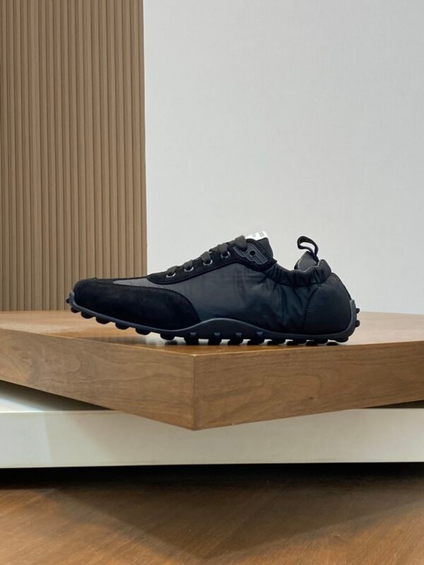 HERMES Sneakers - Image 10