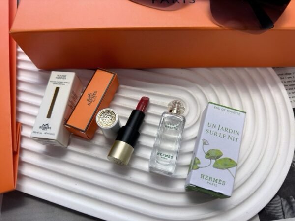 Hermes Eyewear 3-piece Gift Set - Image 3