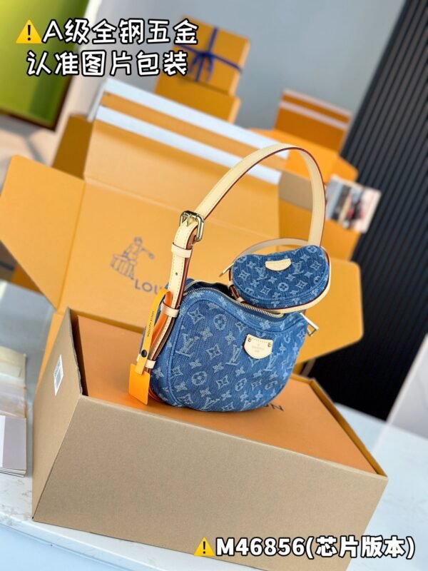 Louis Vuitton CROISSANT Medium Handbag - Image 8