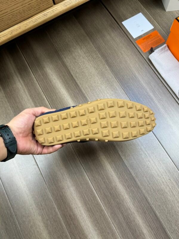 HERMES canvas shoes - Image 9