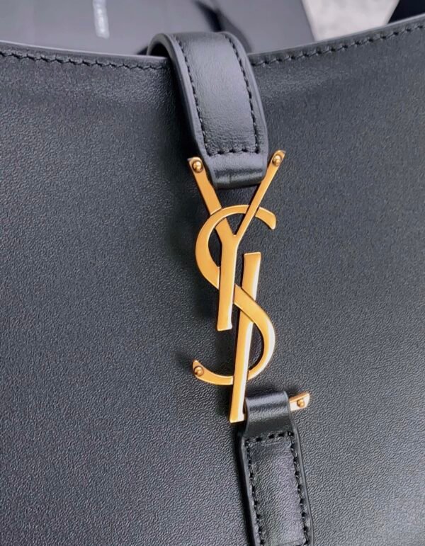 Saint Laurent's latest bag - Image 8