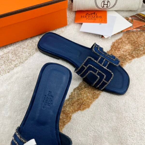 HERMES💥Official website synchronization new Gift random matching silk scarf - Image 3
