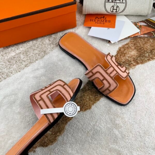 HERMES 💥 official website synchronization on the new gift random matching silk scarf - Image 3