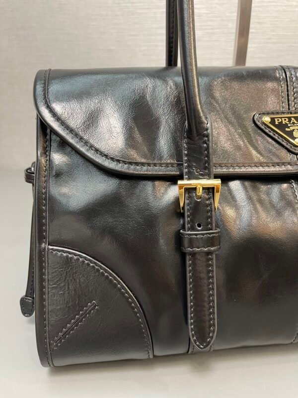Prada Oil Wax Bag - Image 5