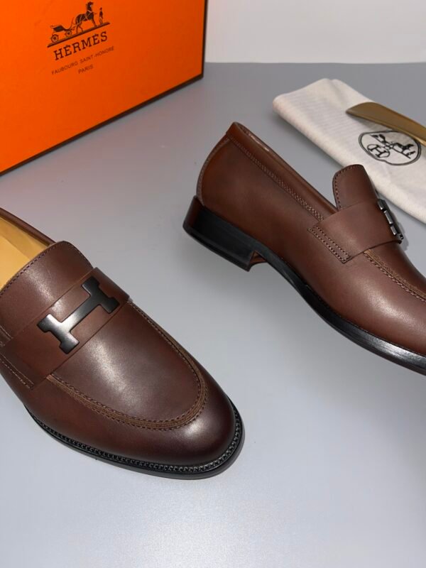 HERMÈS Hermes men's leather shoes - Image 8