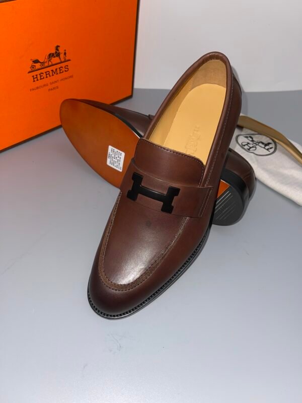 HERMÈS Hermes men's leather shoes - Image 9