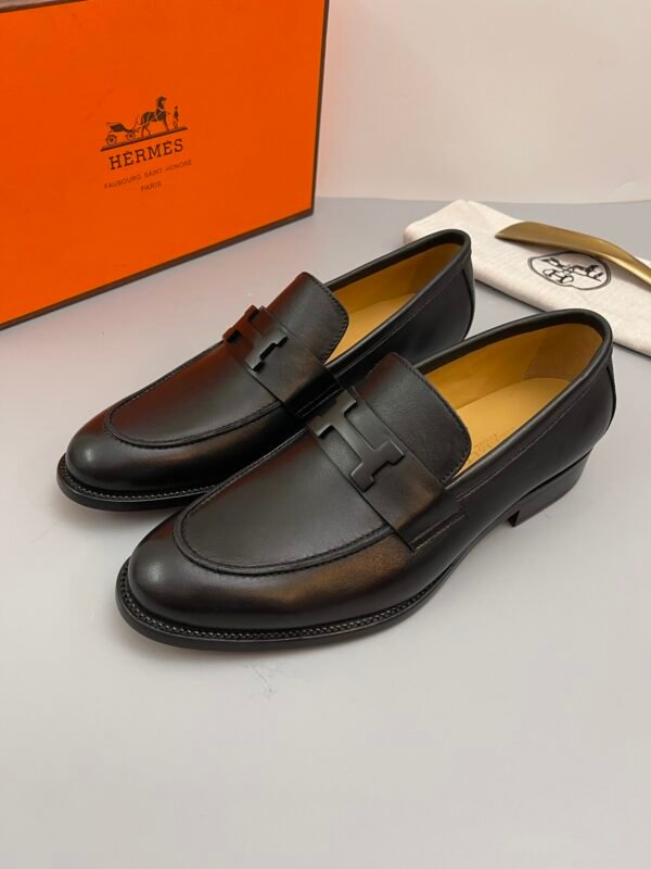 HERMÈS Hermes men's leather shoes - Image 9