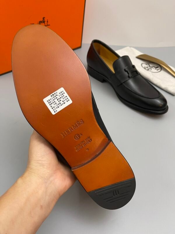 HERMÈS Hermes men's leather shoes - Image 4